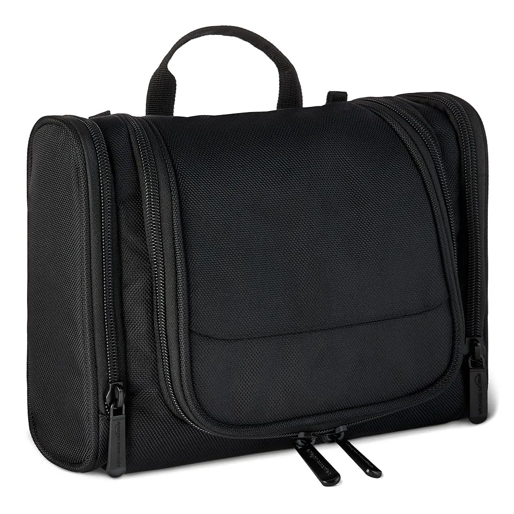 Hanging Toiletry Dopp Kit